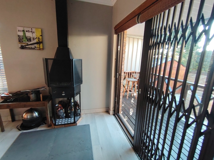 2 Bedroom Property for Sale in Walmer Downs Eastern Cape